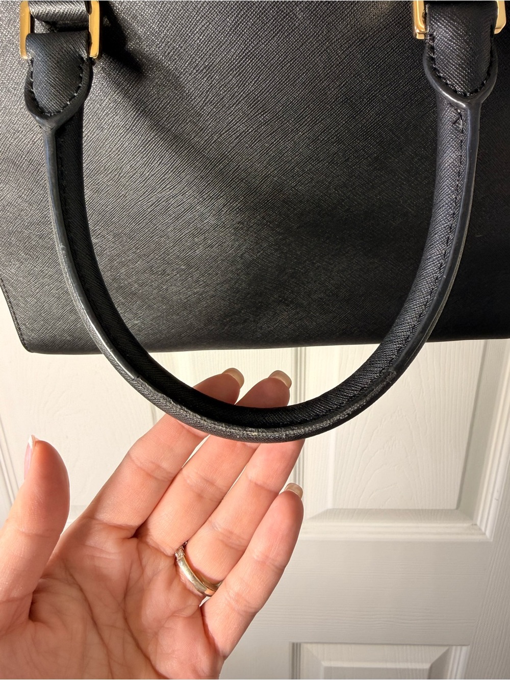Michael Kors Black Selma Handbag with Gold Hardware with original dust bag - Picture 8 of 15
